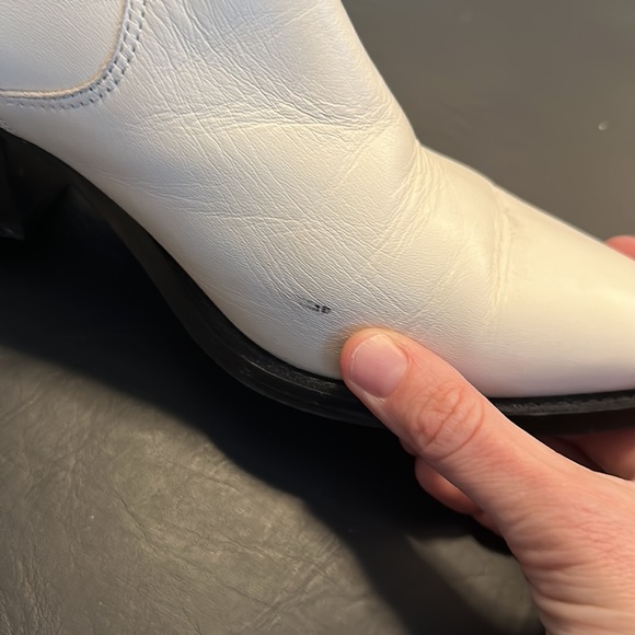 Everlane White Boot - Picture 5 of 5
